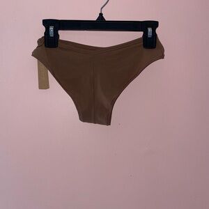 NWT SKIMS Fits Everybody Underwear XXS JASPER